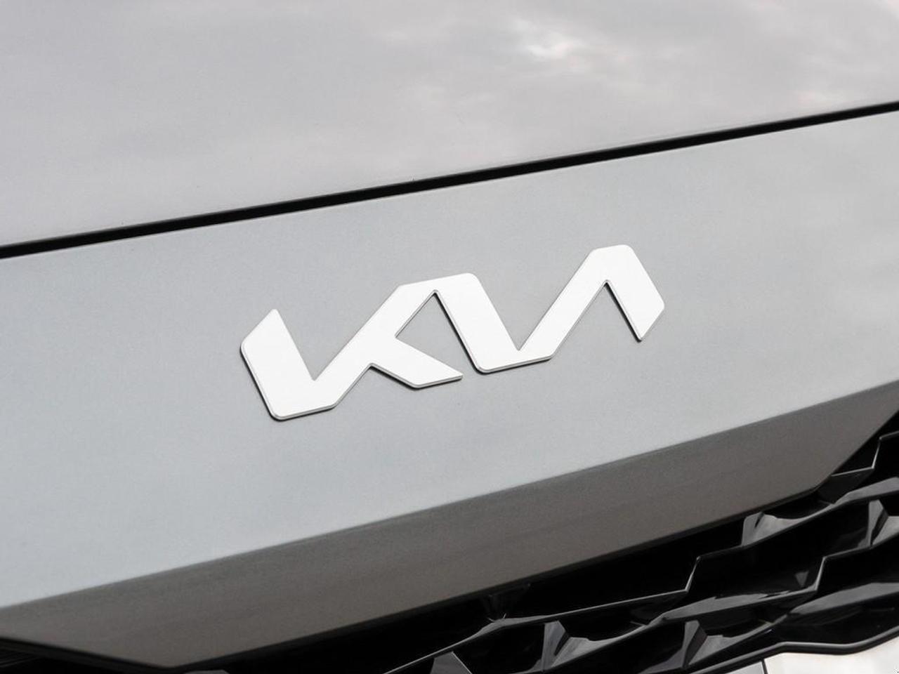 2022 Kia Forte GT-Line 4dr Sedan Photo
