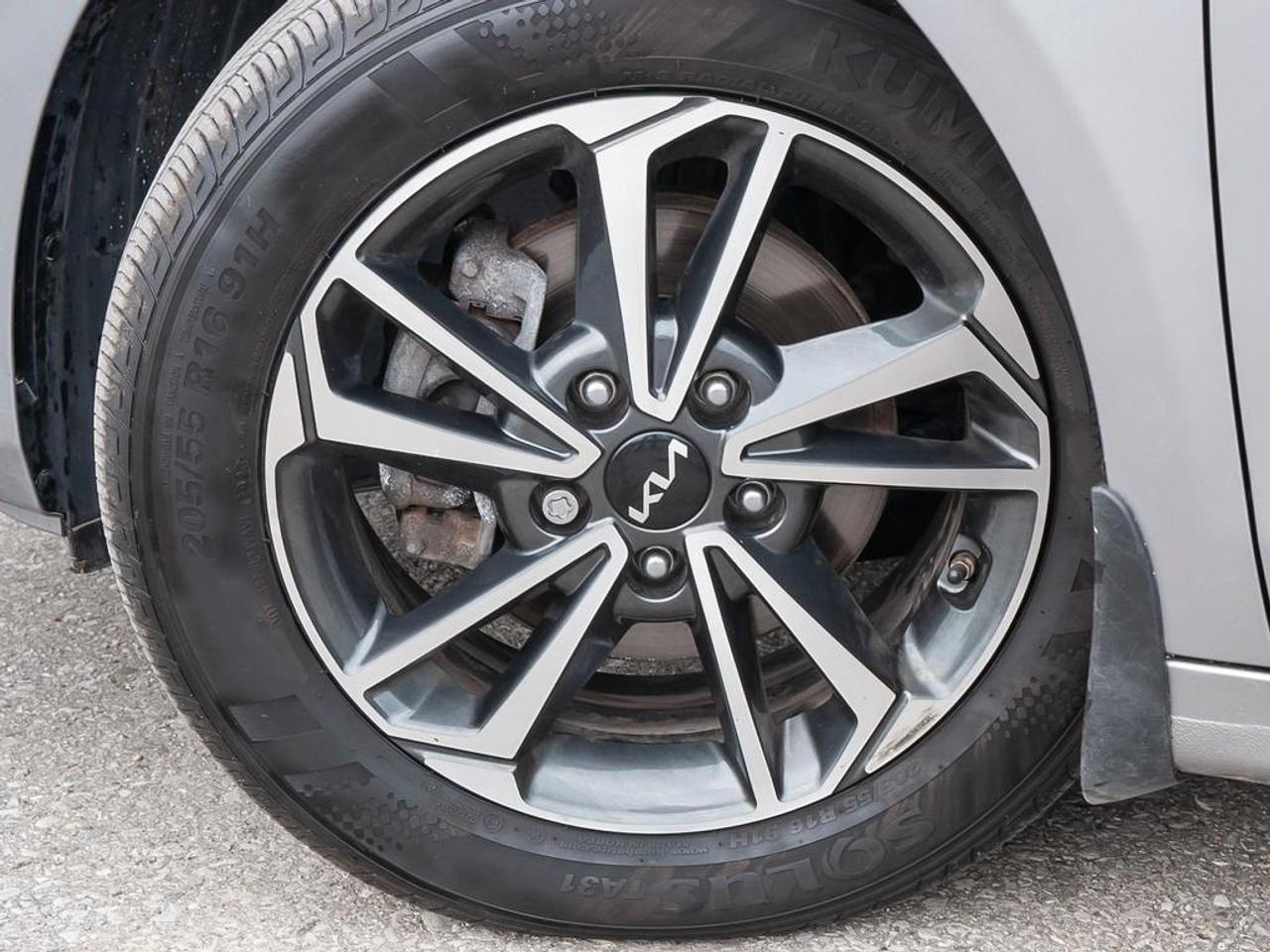 2022 Kia Forte GT-Line 4dr Sedan Photo