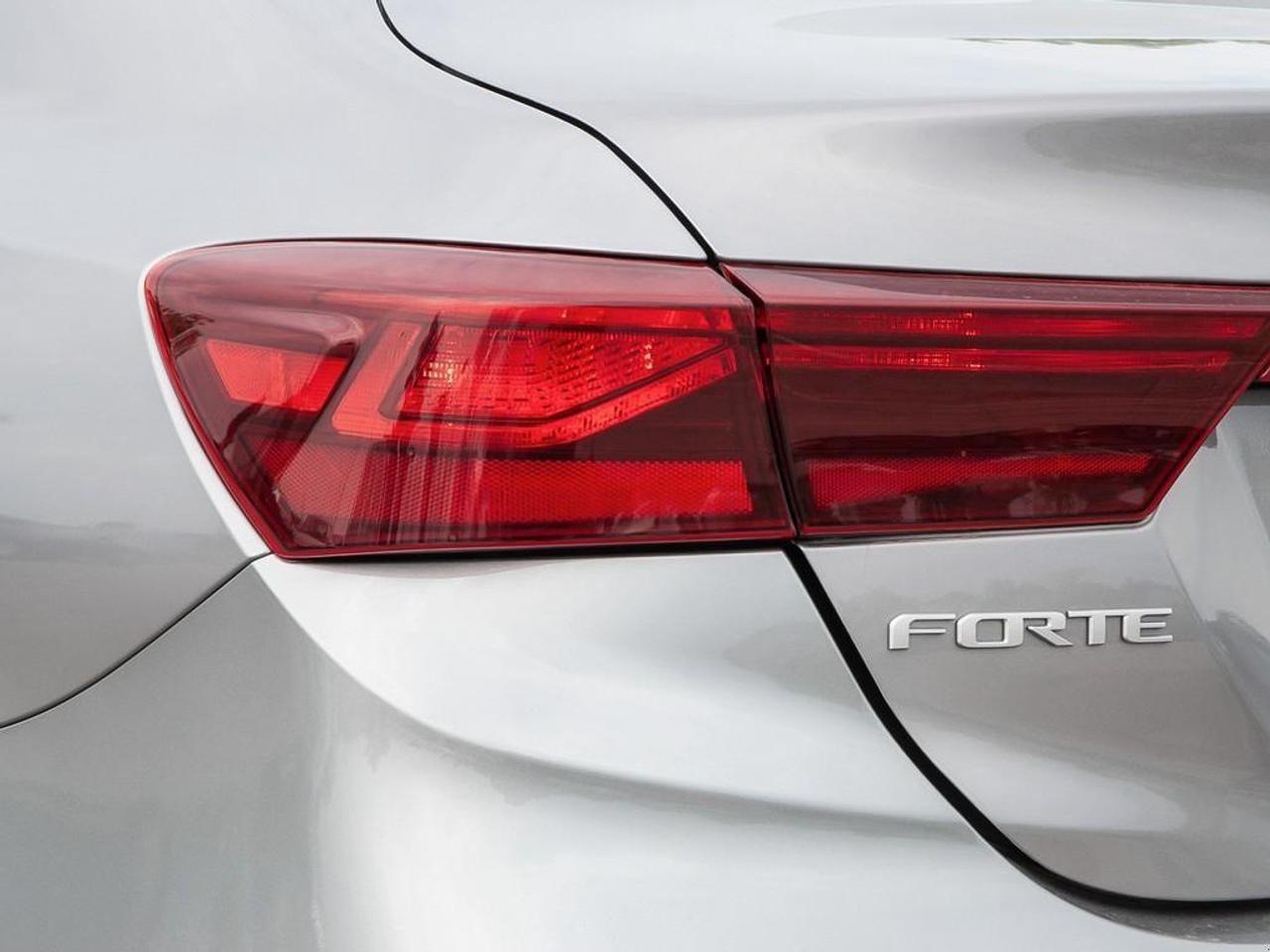 2022 Kia Forte GT-Line 4dr Sedan Photo