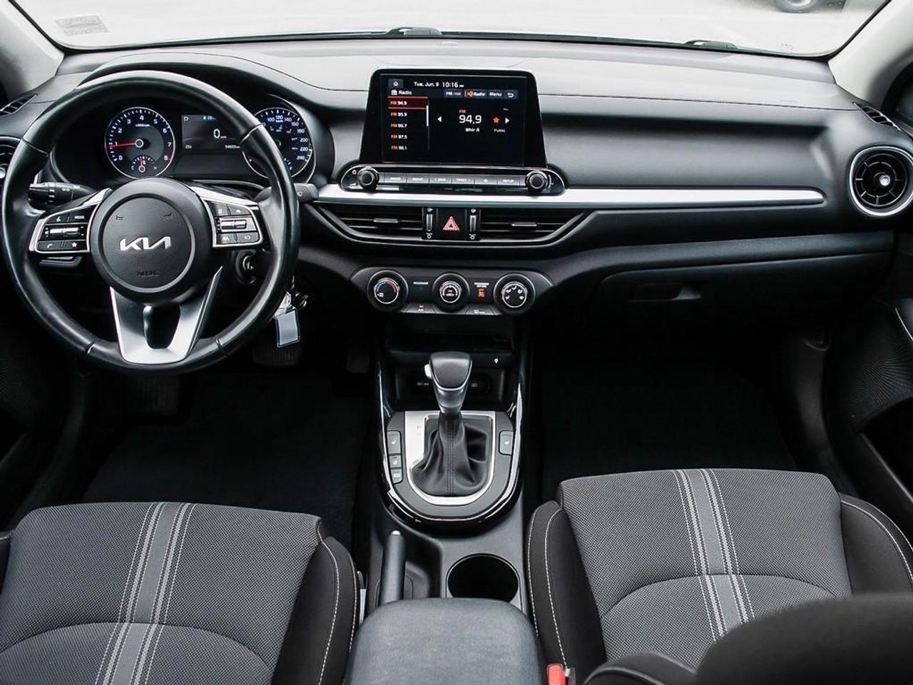 2022 Kia Forte GT-Line 4dr Sedan Photo