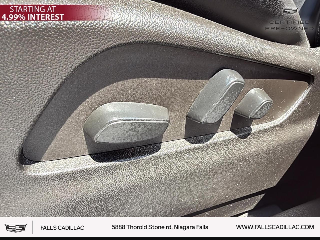 2022 Cadillac XT4 Premium Luxury AWD,PANO ROOF,NAV Photo