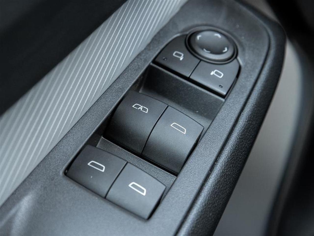 2027 Chevrolet Bolt LT 4dr Photo