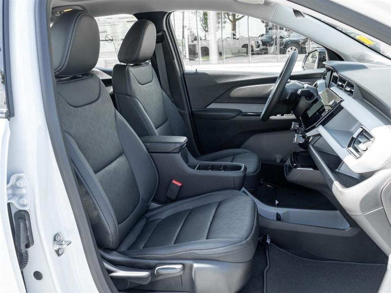 2027 Chevrolet Bolt LT 4dr Photo