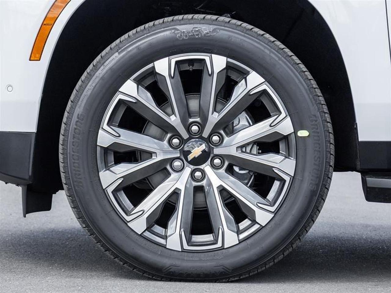 2026 Chevrolet Suburban High Country 4dr 4x4 Photo