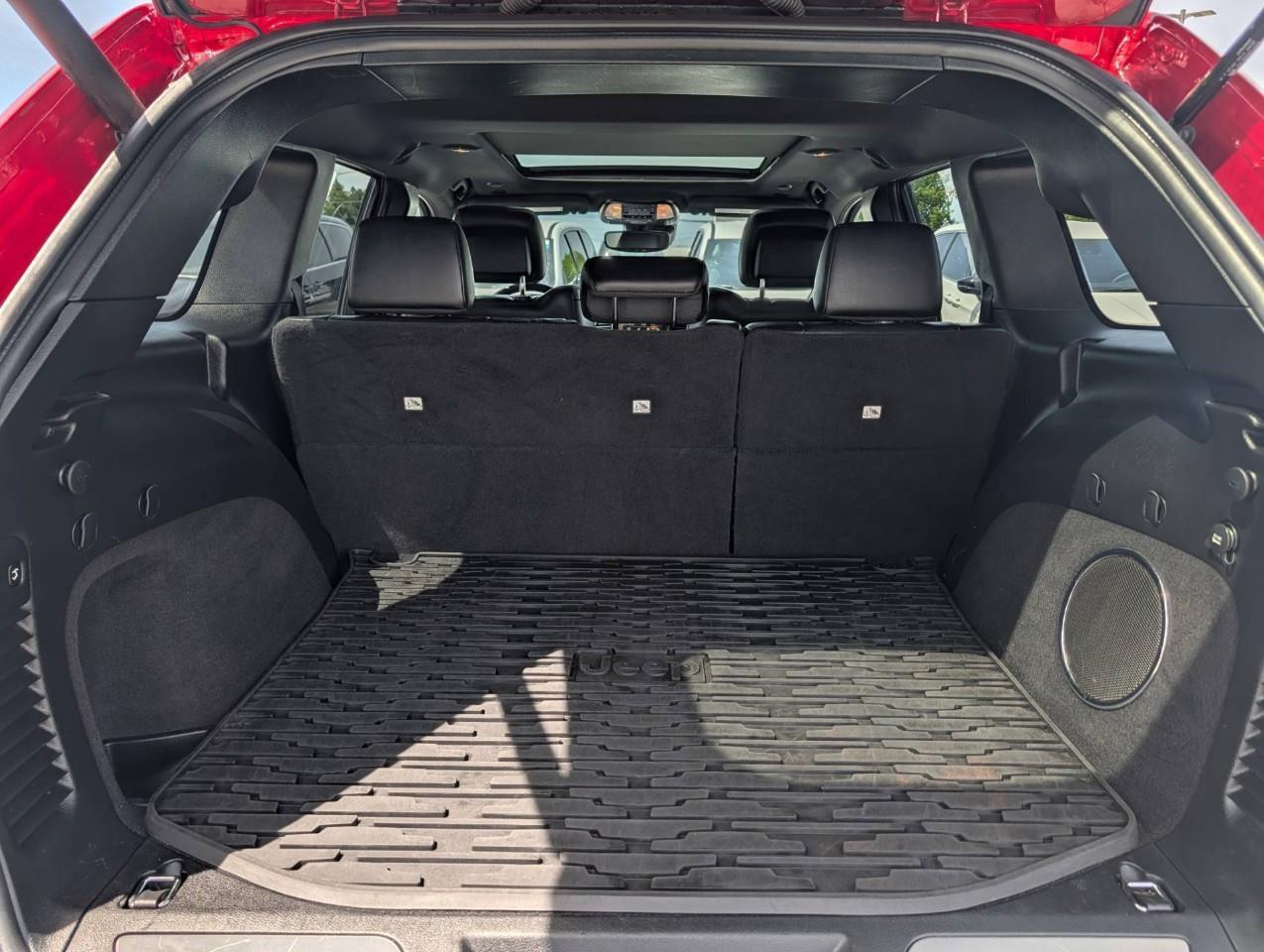 2021 Jeep Grand Cherokee Trailhawk Local trade / No accidents Photo