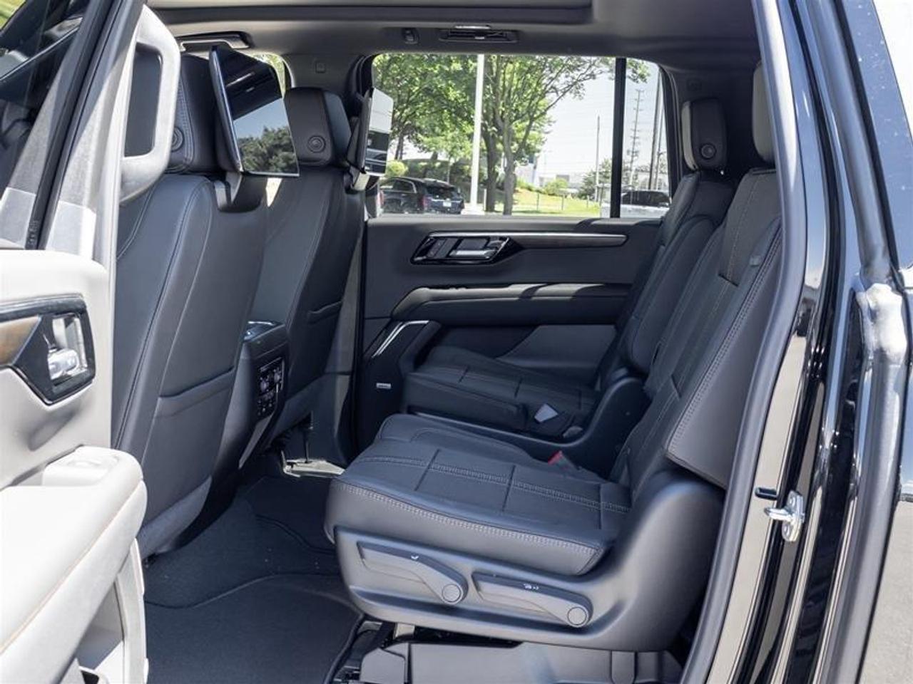 2026 Chevrolet Suburban High Country 4dr 4x4 Photo