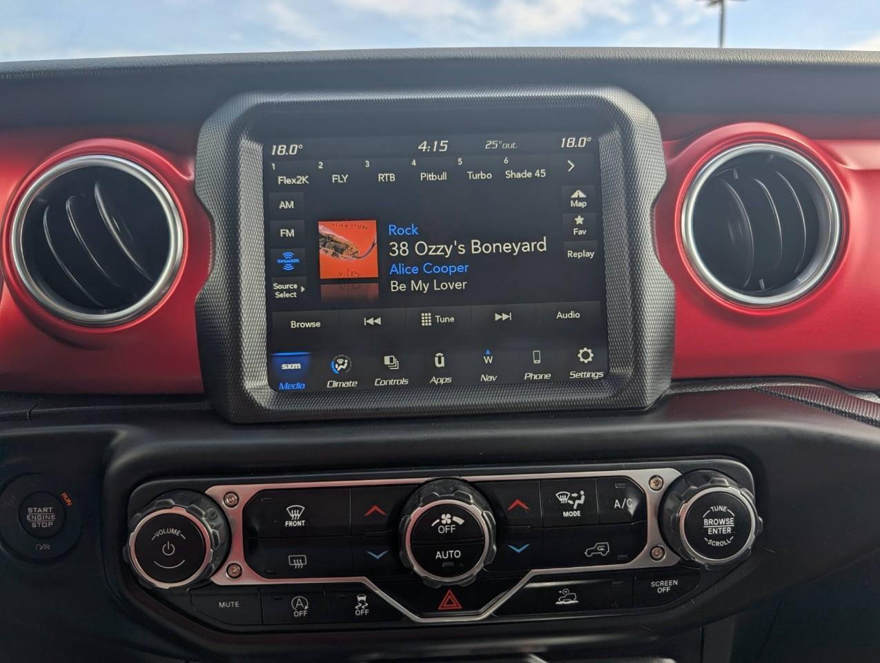 2022 Jeep Gladiator Rubicon Local trade/ No accidents Photo