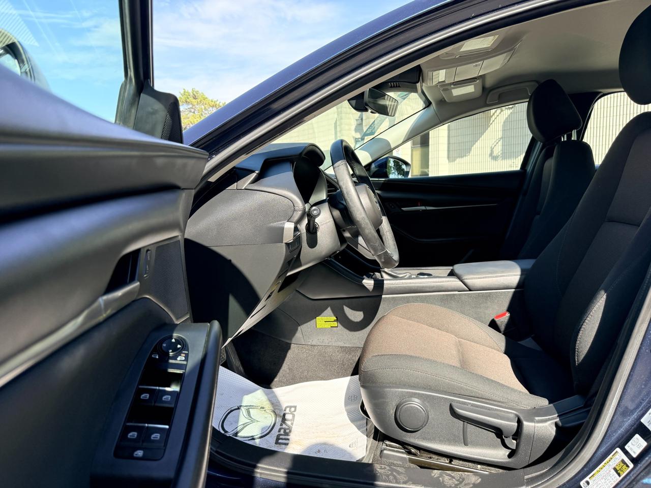 2023 Mazda 3 GS (A6) 4dr Front-Wheel Drive Sedan Photo