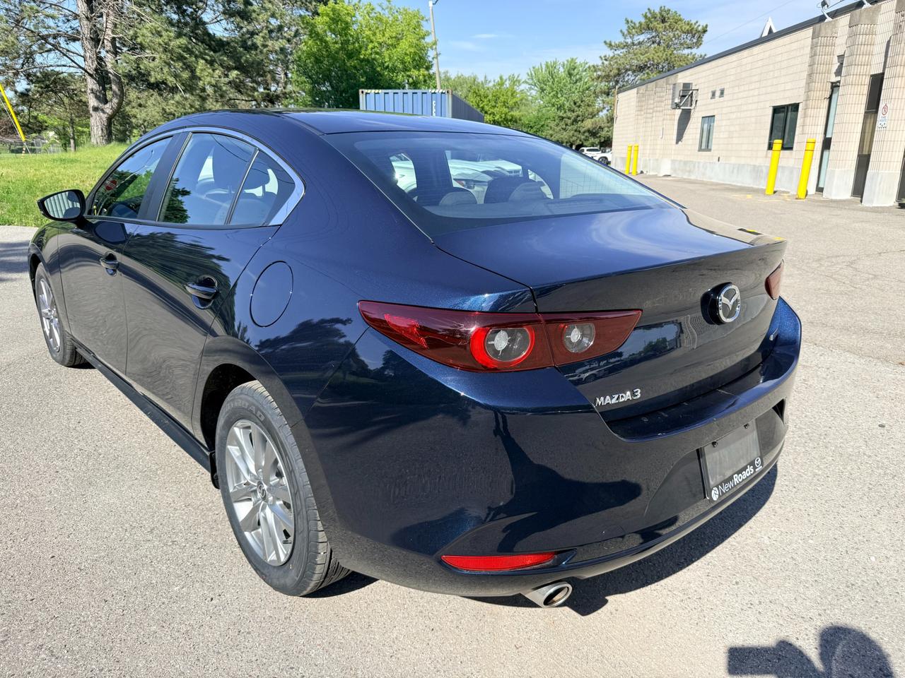 2023 Mazda 3 GS (A6) 4dr Front-Wheel Drive Sedan Photo