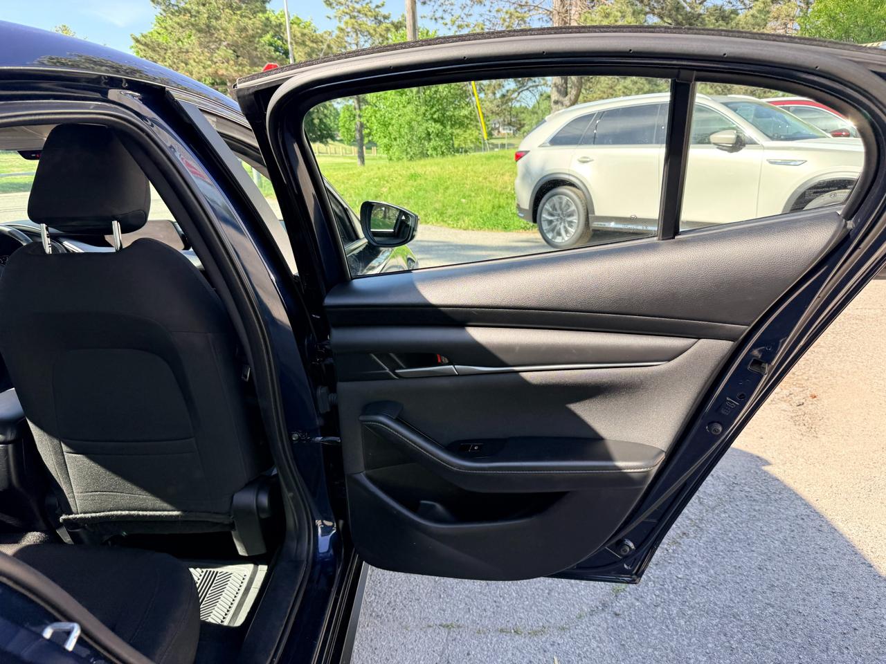 2023 Mazda 3 GS (A6) 4dr Front-Wheel Drive Sedan Photo