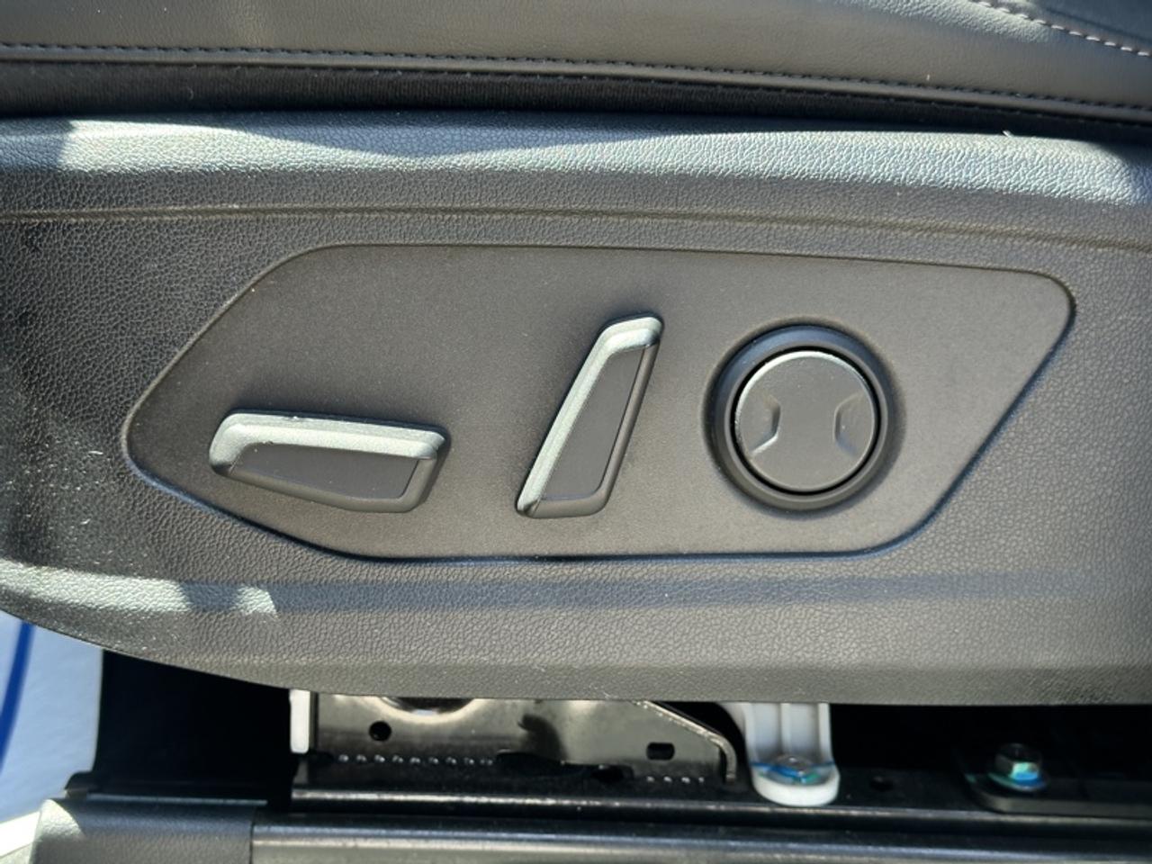 2025 Kia Sorento EX Photo