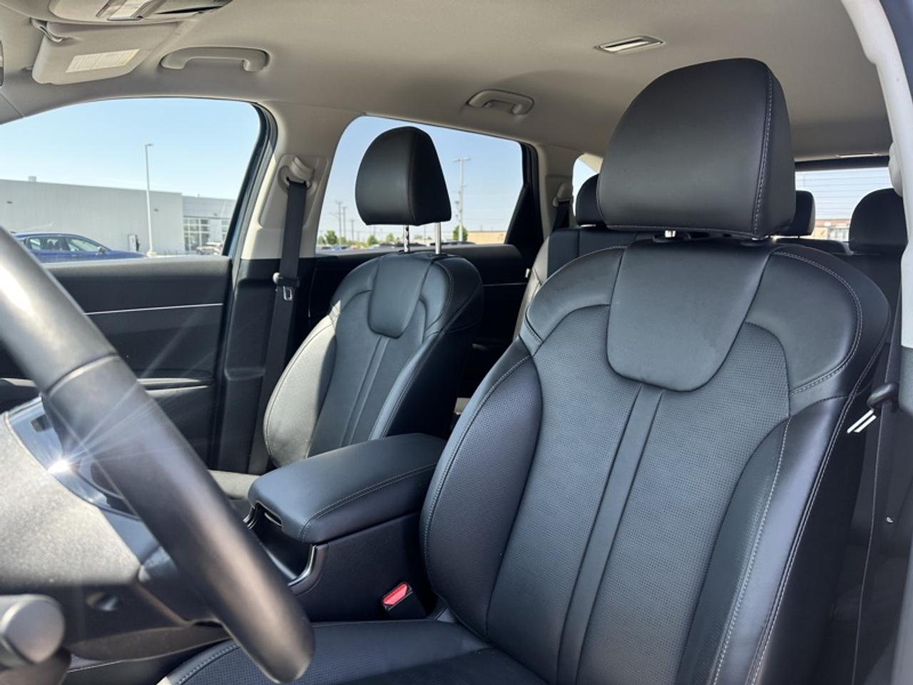 2025 Kia Sorento EX Photo