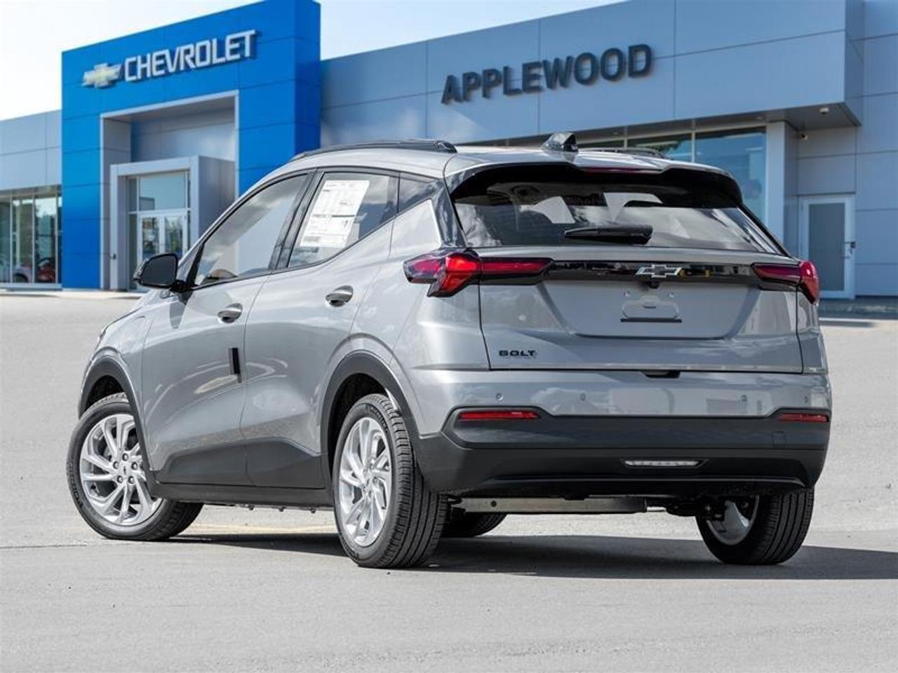 2027 Chevrolet Bolt LT 4dr Photo4