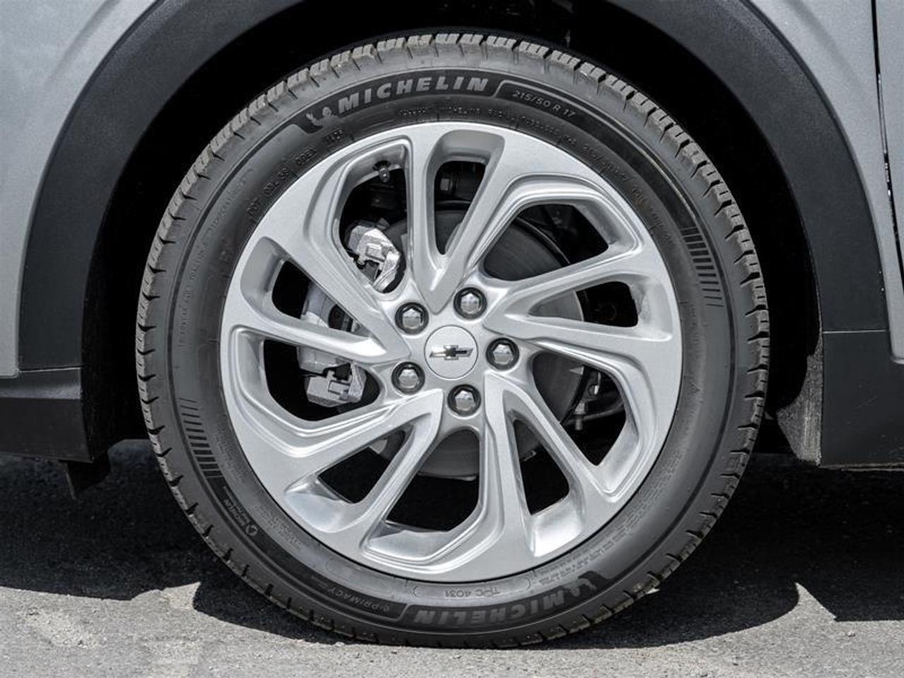 2027 Chevrolet Bolt LT 4dr Photo