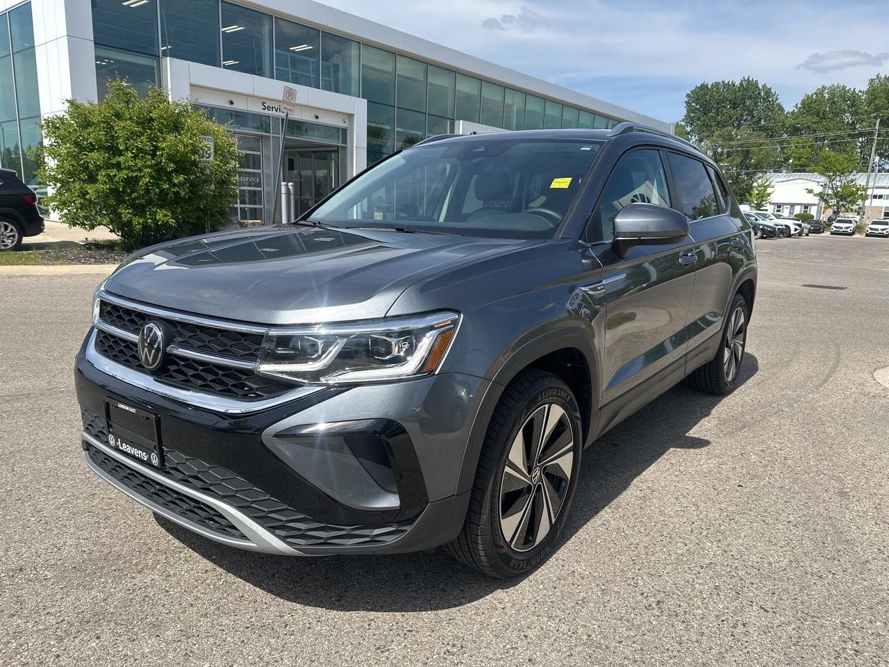 2024 Volkswagen Taos Highline 4MOTION Photo