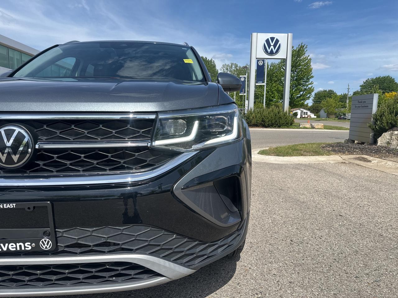 2024 Volkswagen Taos Highline 4MOTION Photo
