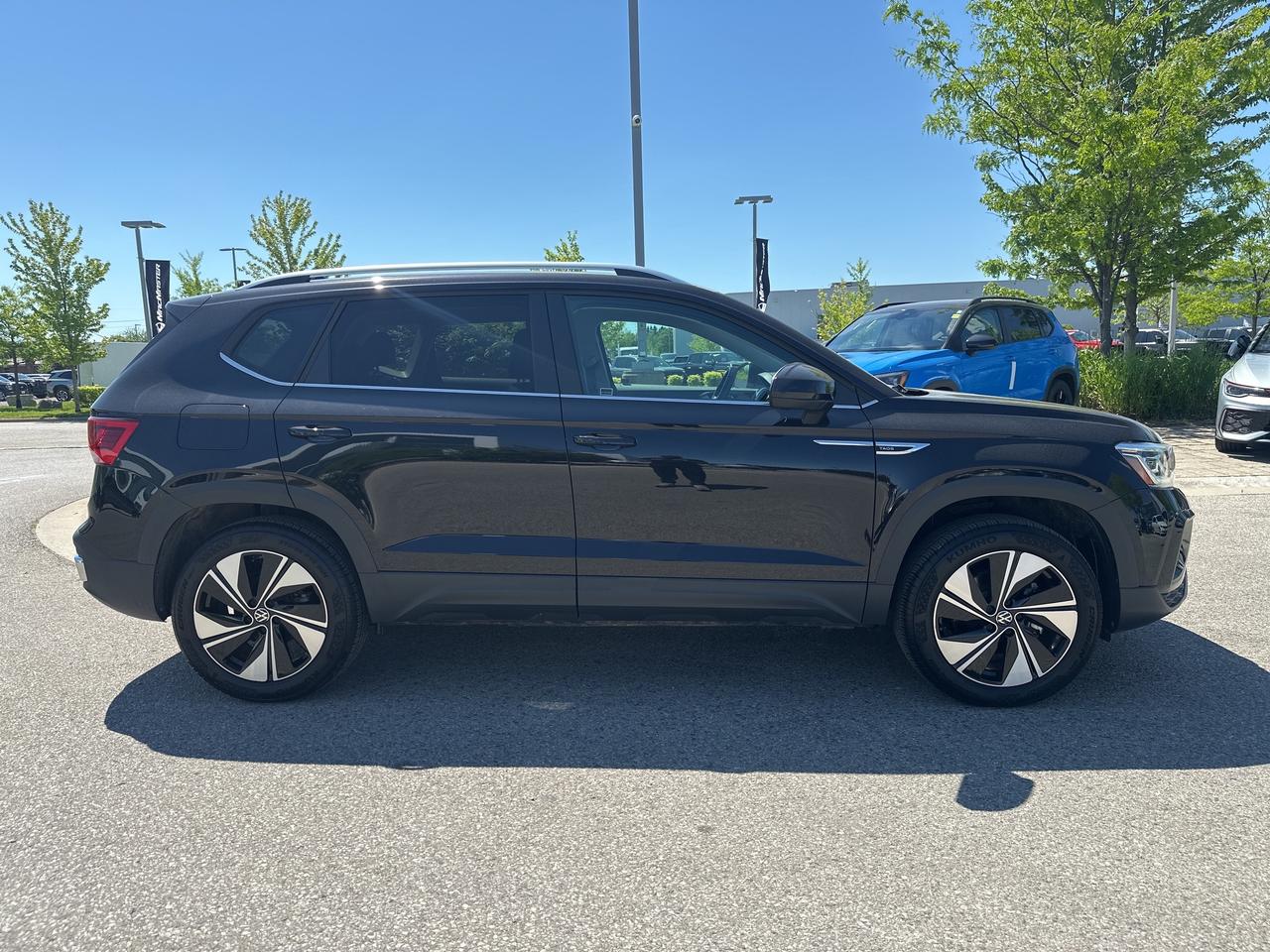 2024 Volkswagen Taos Highline 4MOTION Photo4