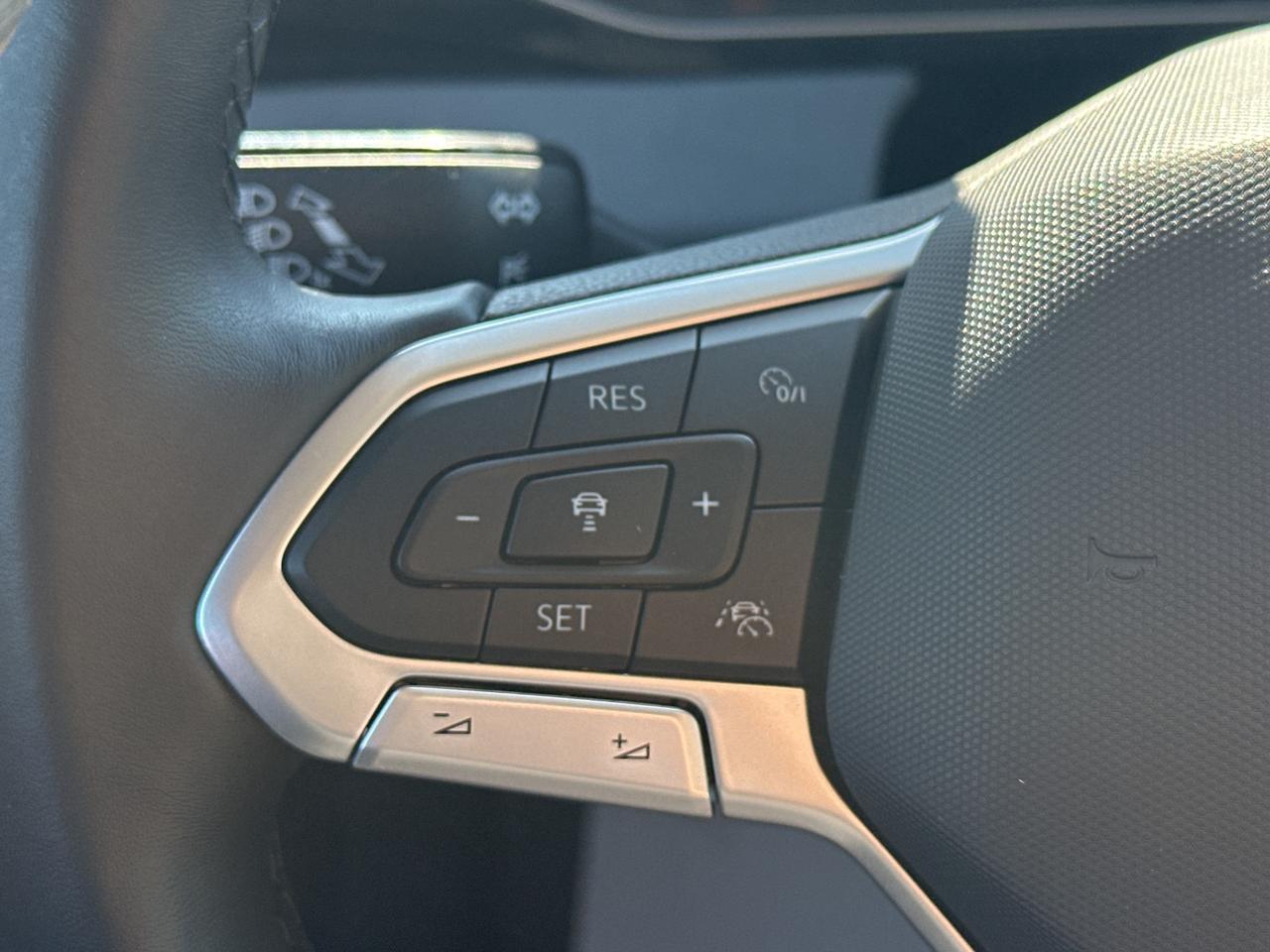 2025 Volkswagen Jetta Comfortline AUTO Photo