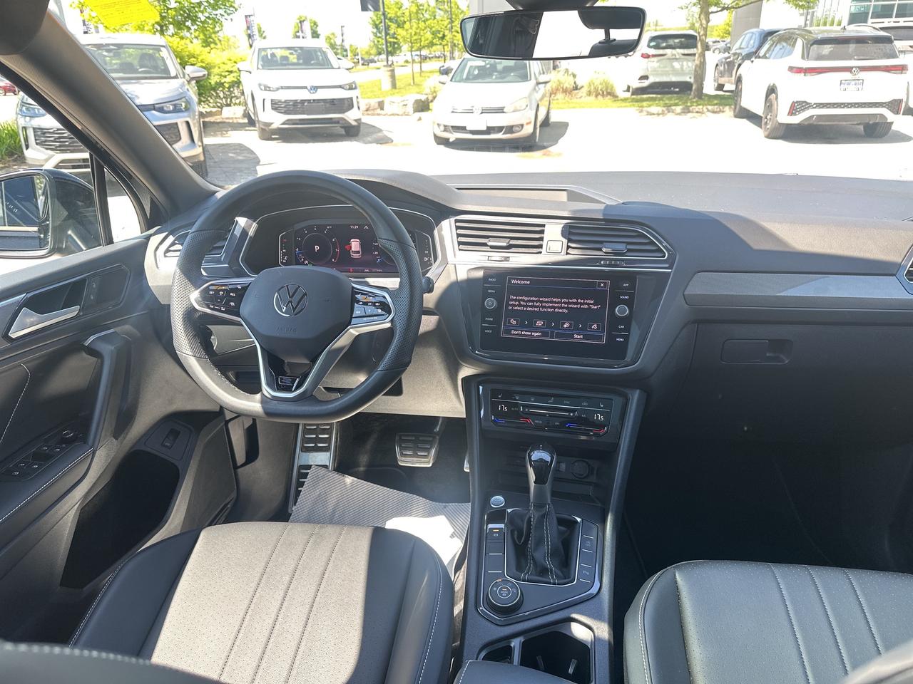 2024 Volkswagen Tiguan Comfortline R-Line Black Edition 4MOTION Photo