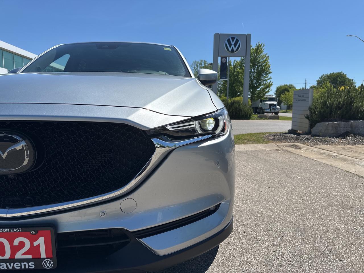 2021 Mazda CX-5 Signature AWD Photo