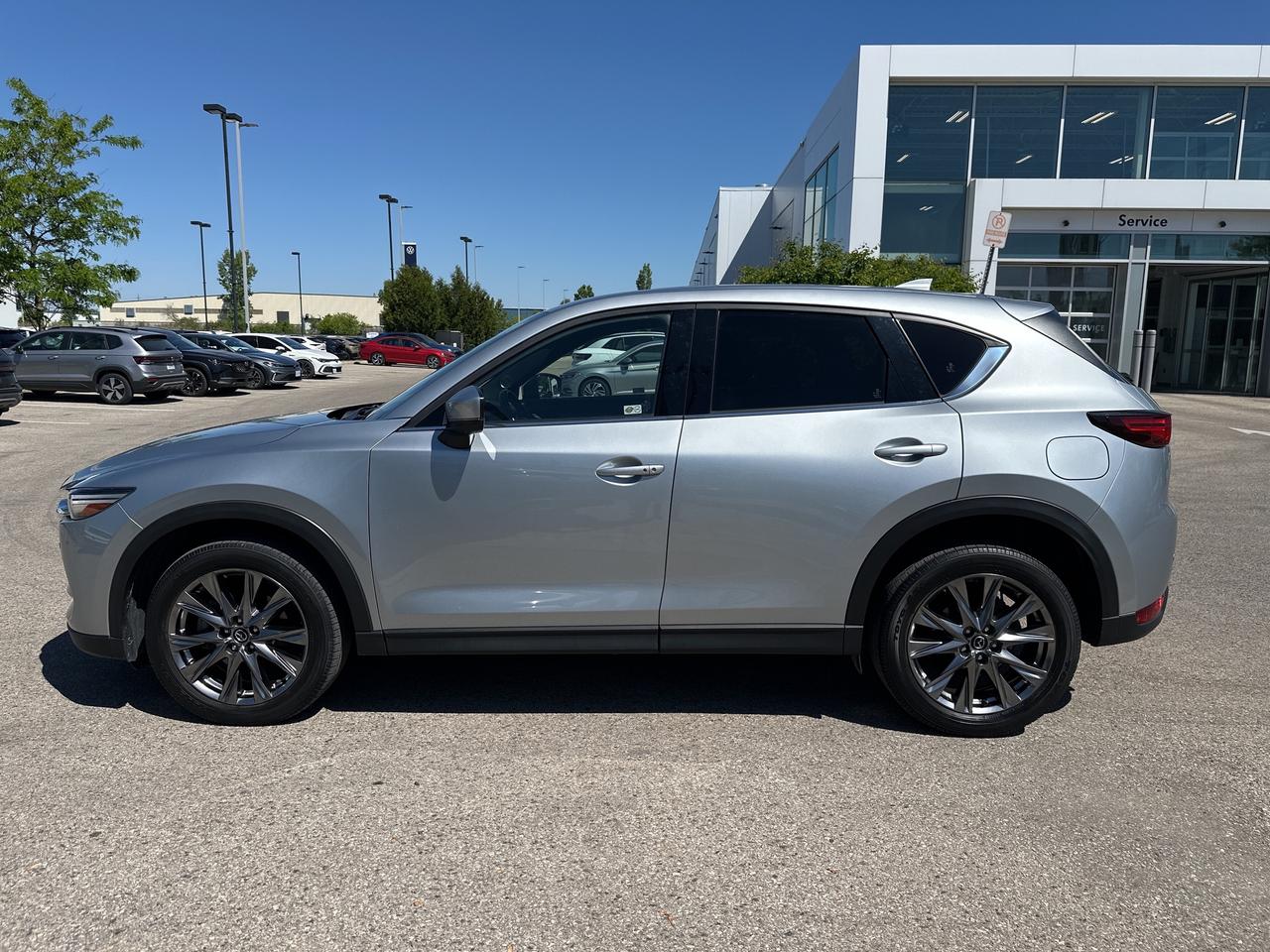 2021 Mazda CX-5 Signature AWD Photo
