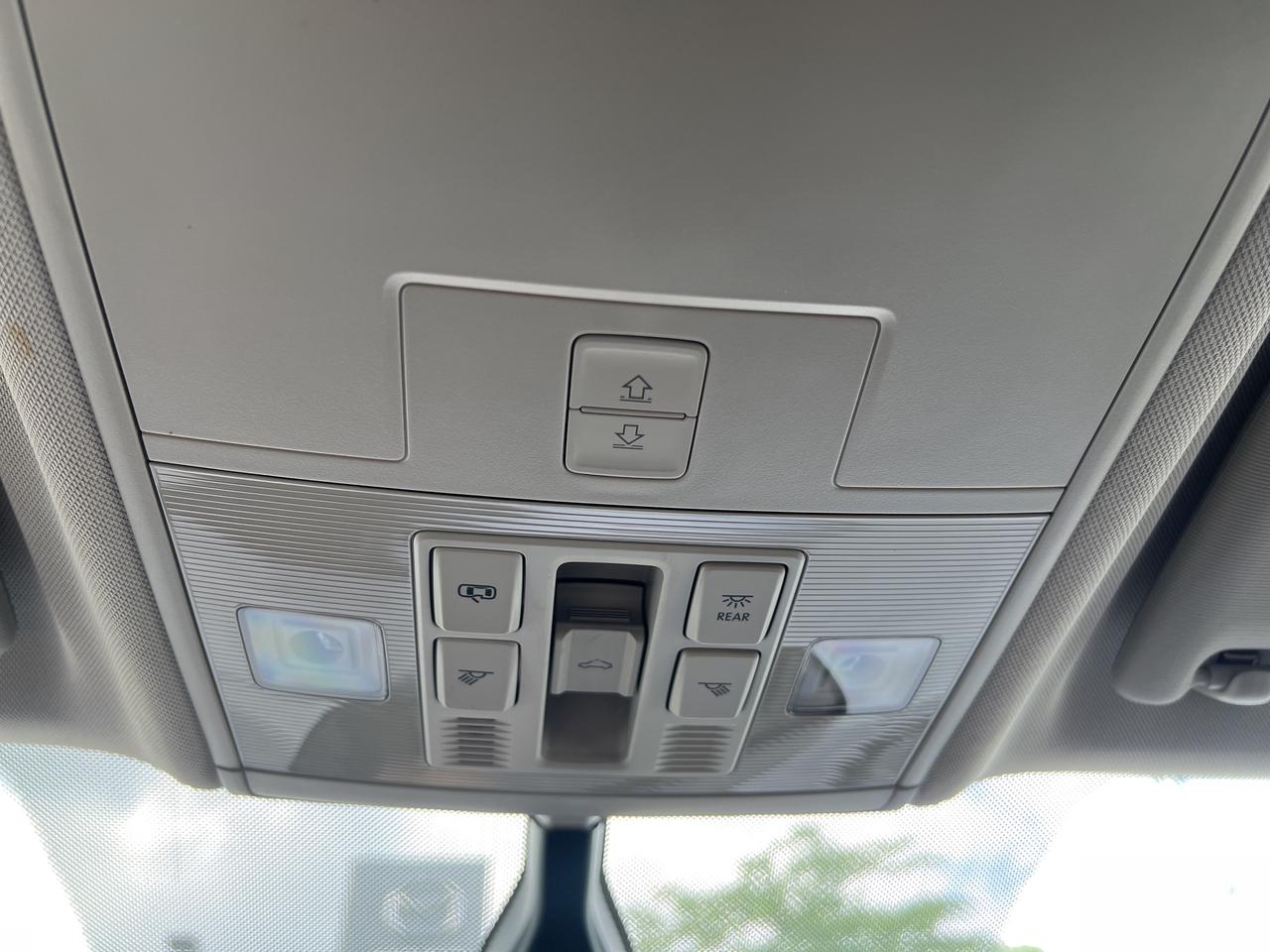 2023 Volkswagen Taos Comfortline 4MOTION -Ltd Avail- Photo