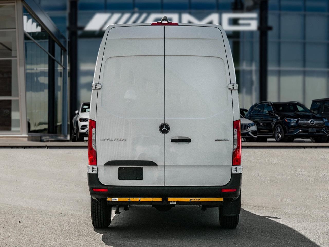2025 Mercedes-Benz Sprinter Cargo Van 2500 HIGH ROOF I4 DIESEL HO 144 Photo4