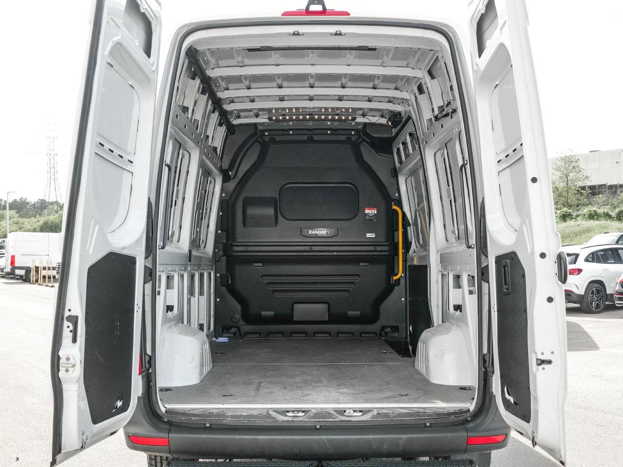 2025 Mercedes-Benz Sprinter Cargo Van 2500 HIGH ROOF I4 DIESEL HO 144 Photo