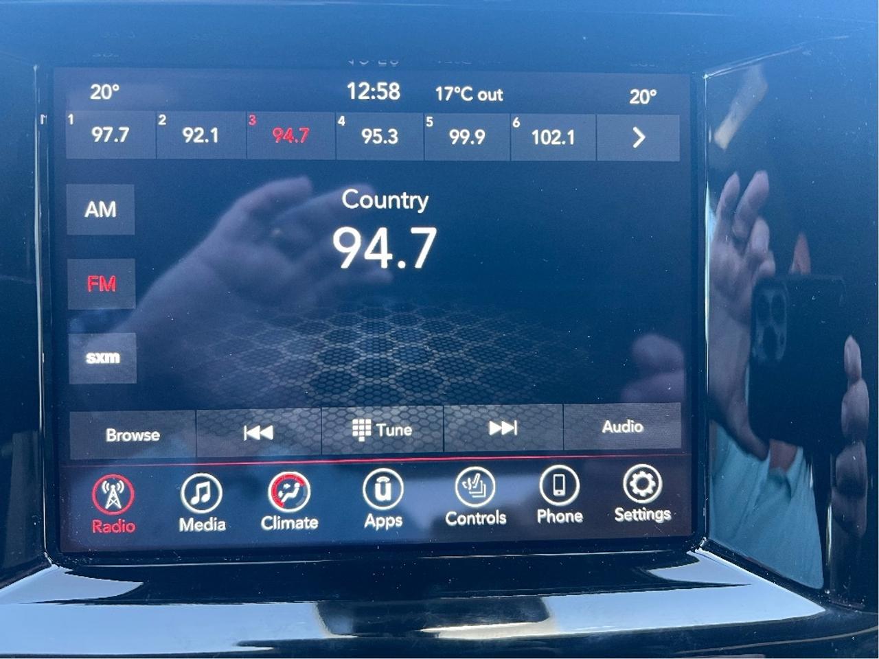 2023 Dodge Durango SXT Plus AWD *SUN *PWR SEAT *CARPLAY *7-PASS Photo