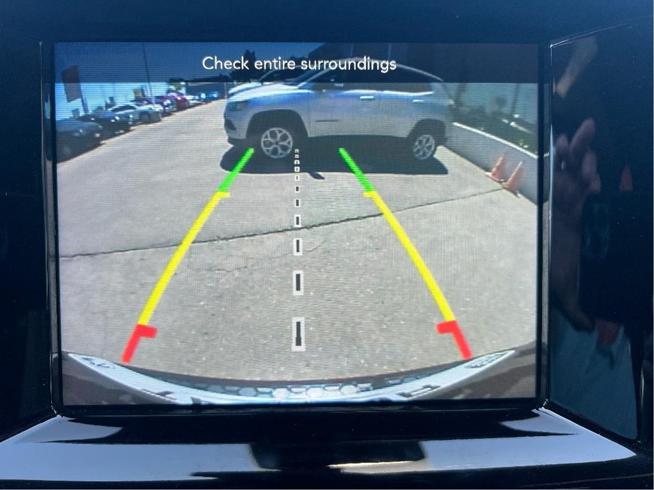 2023 Dodge Durango SXT Plus AWD *SUN *PWR SEAT *CARPLAY *7-PASS Photo