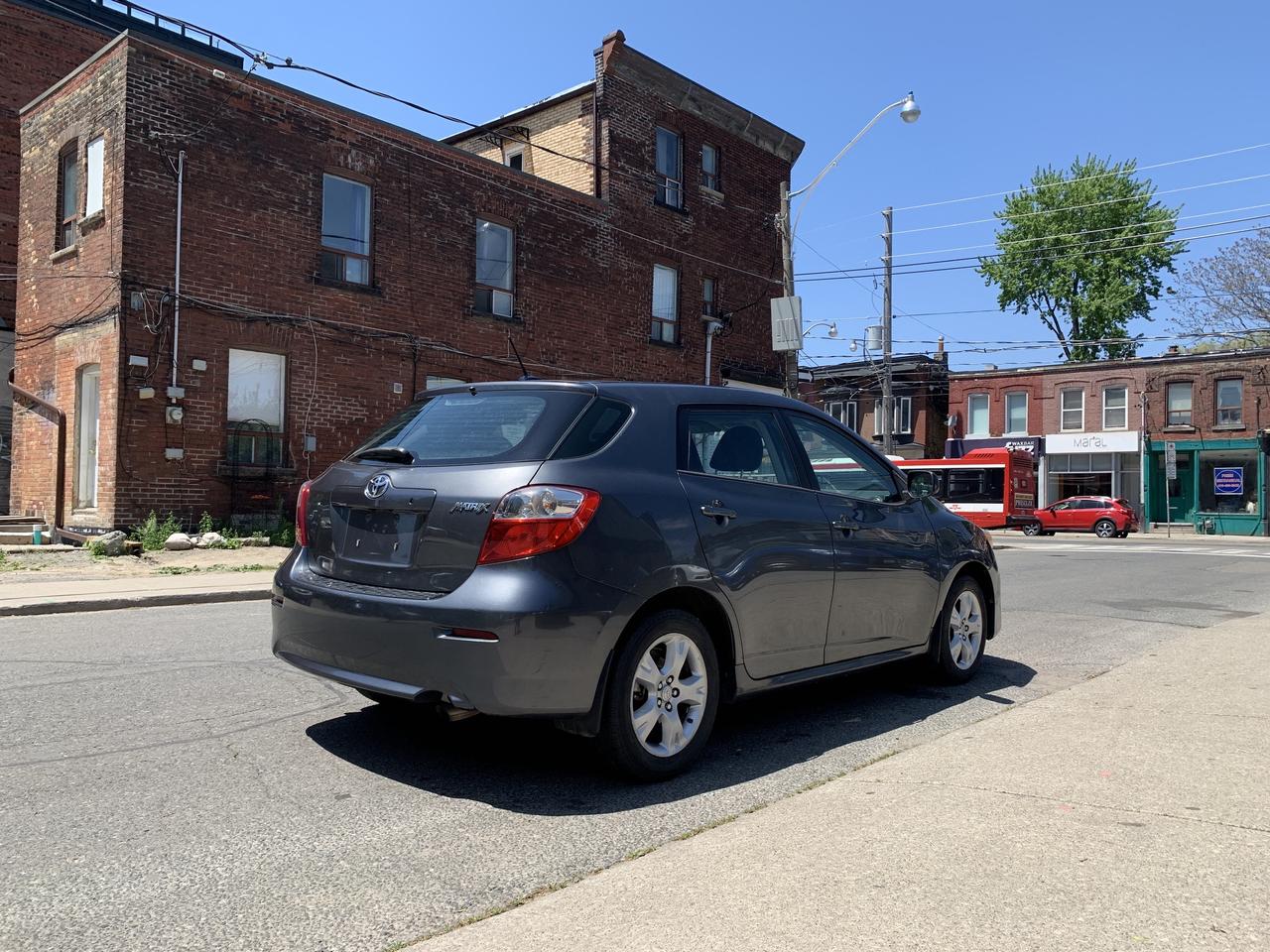 2013 Toyota Matrix 4DR WGN AUTO FWD Photo