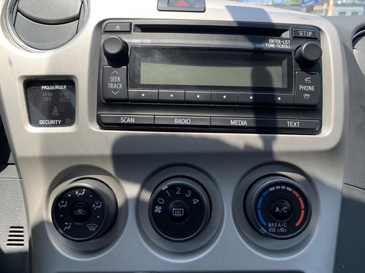 2013 Toyota Matrix 4DR WGN AUTO FWD Photo