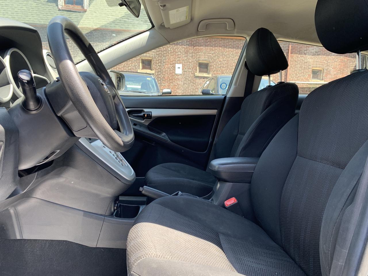 2013 Toyota Matrix 4DR WGN AUTO FWD Photo
