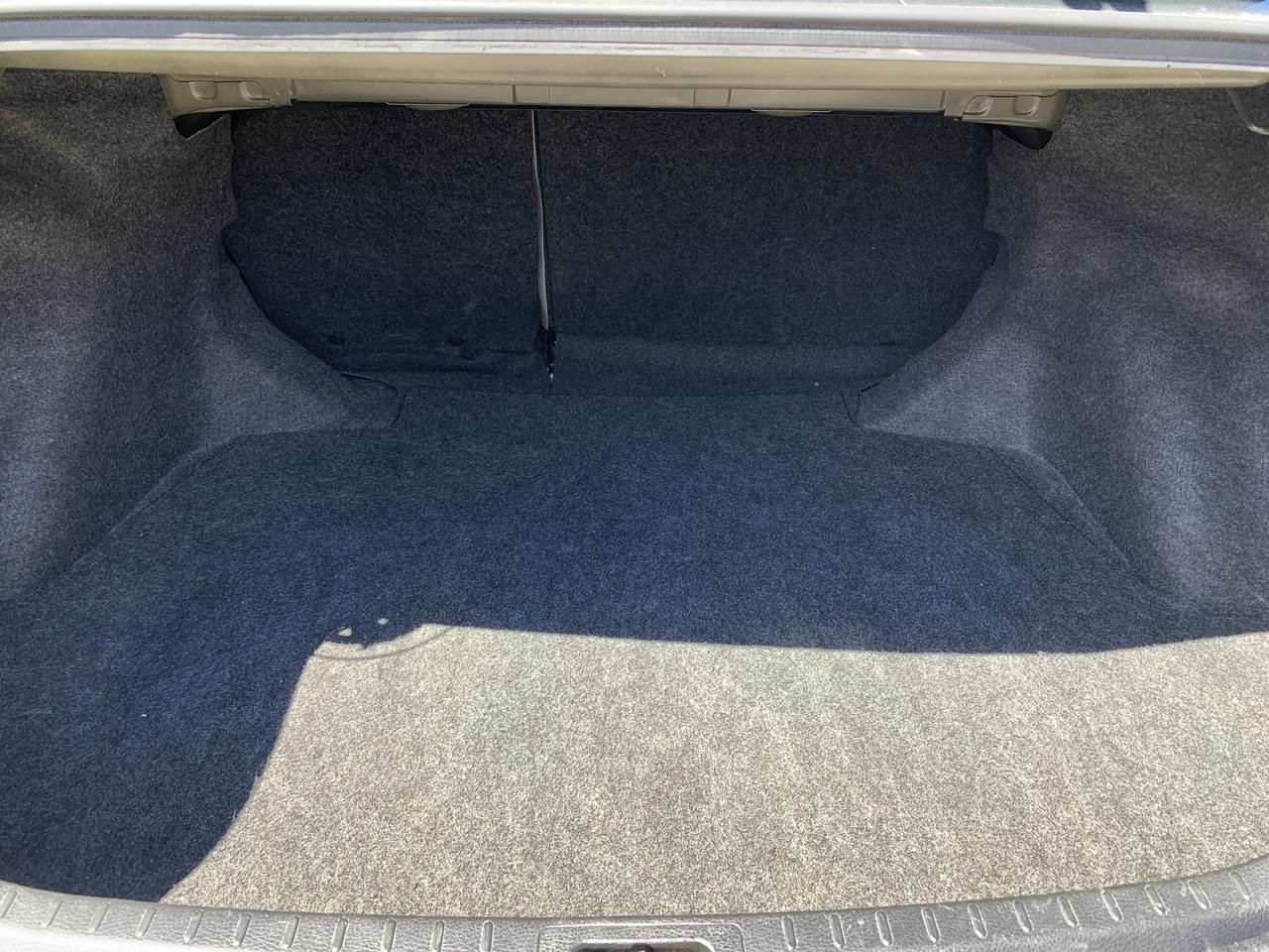 2015 Toyota Corolla 4dr Sdn CVT LE Photo