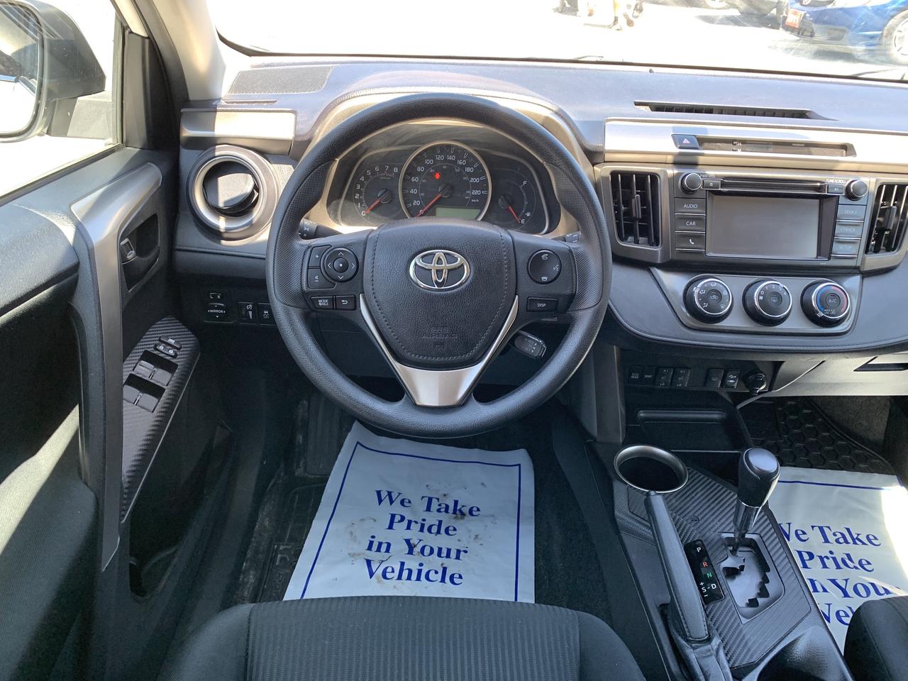 2014 Toyota RAV4 AWD 4dr LE Photo
