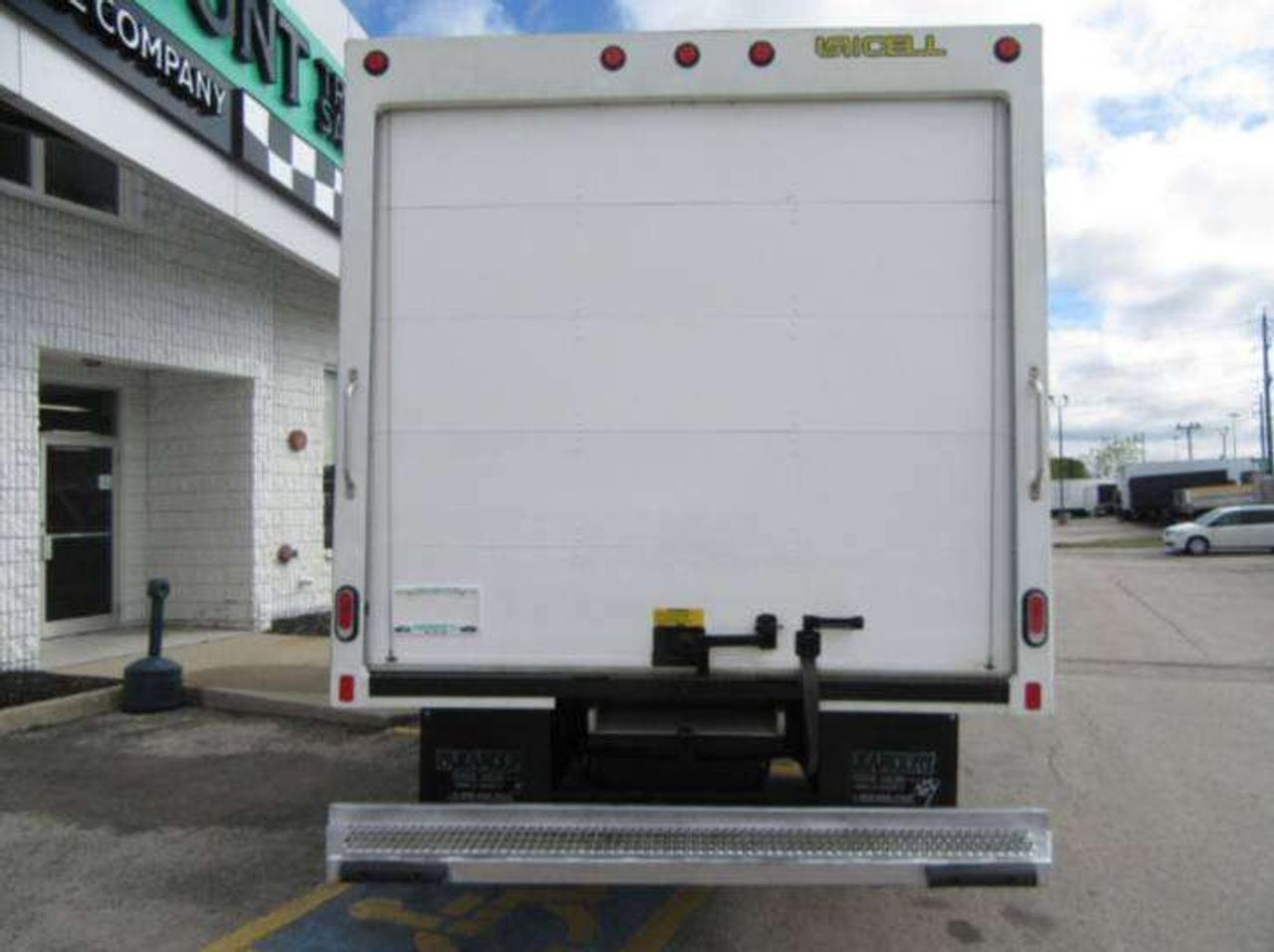 2023 Ford E-450 CUBE VAN 16FT HIGH BOX WITH ROLLOUT RAMP Photo