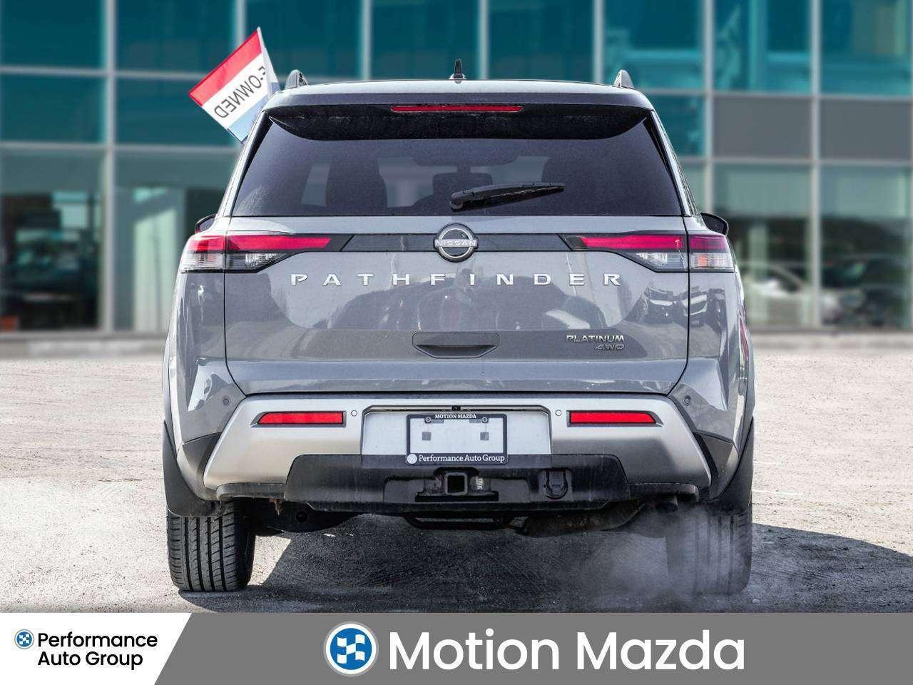 2022 Nissan Pathfinder Platinum Photo
