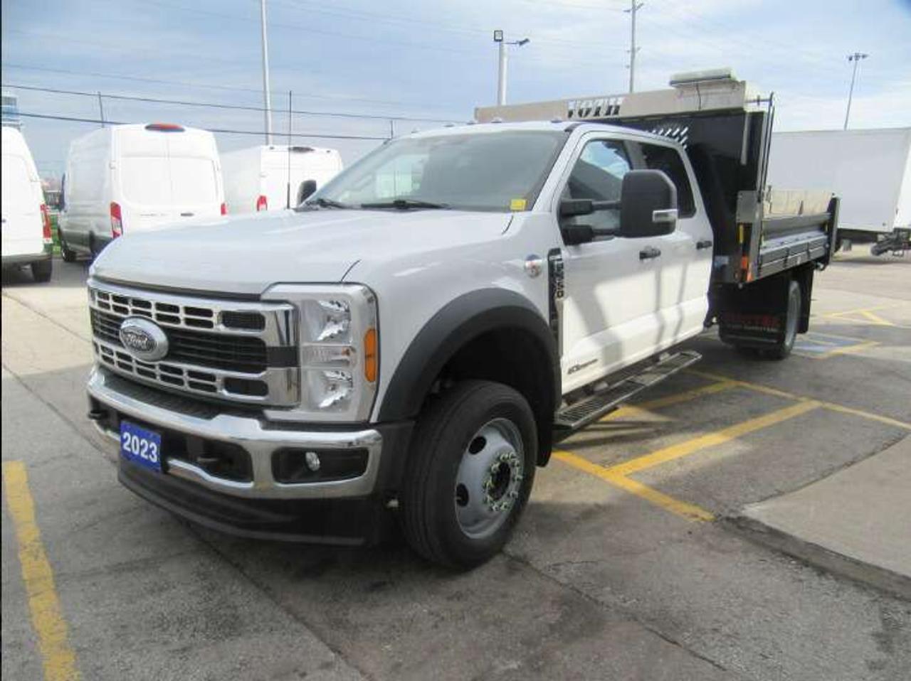 2023 Ford F-550 CREW CAB 4X4 DIESEL 12FT STEEL DUMP BOX Photo4