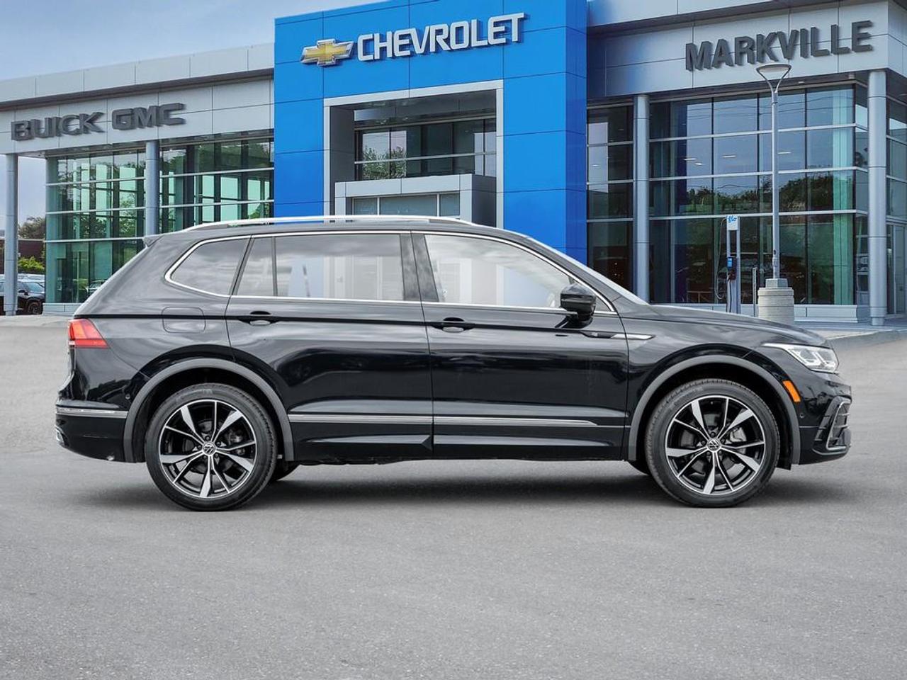 2022 Volkswagen Tiguan Highline R-LINE 4dr All-wheel Drive 4MOTION Photo4