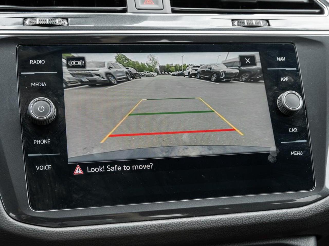 2022 Volkswagen Tiguan Highline R-LINE 4dr All-wheel Drive 4MOTION Photo