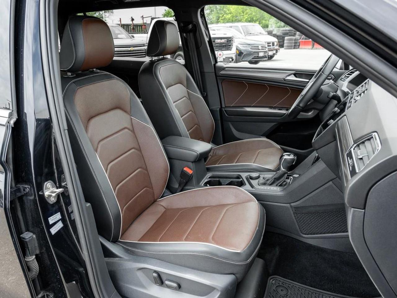 2022 Volkswagen Tiguan Highline R-LINE 4dr All-wheel Drive 4MOTION Photo