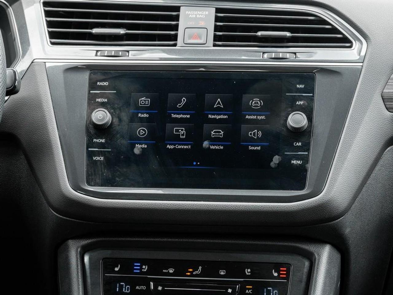 2022 Volkswagen Tiguan Highline R-LINE 4dr All-wheel Drive 4MOTION Photo