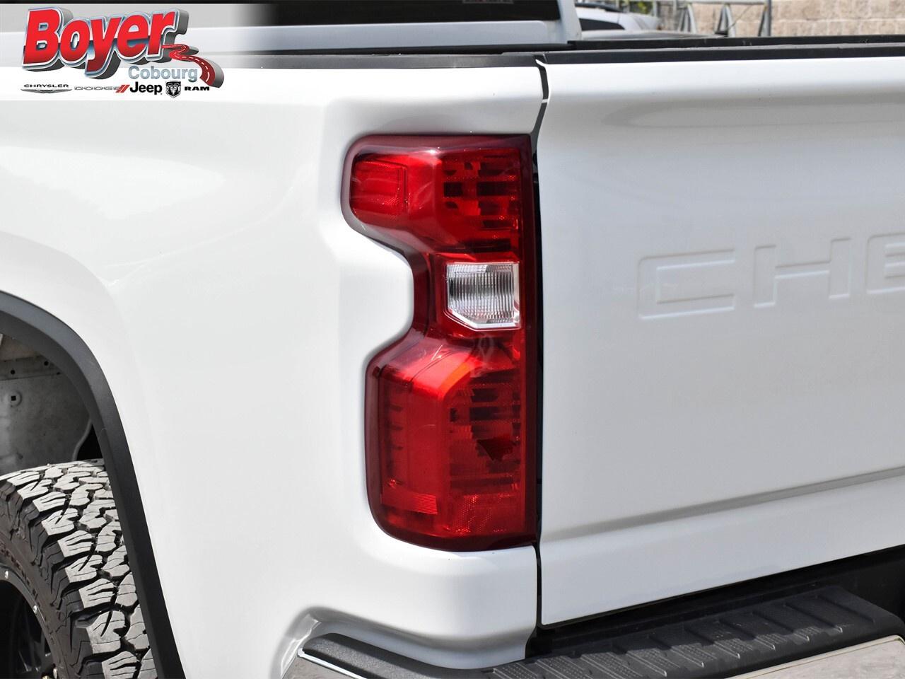 2023 Chevrolet Silverado 3500HD 4WD Crew Cab Standard Box LT Photo