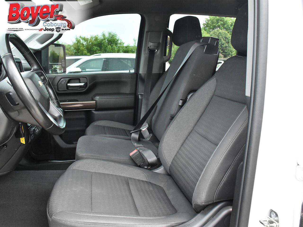 2023 Chevrolet Silverado 3500HD 4WD Crew Cab Standard Box LT Photo