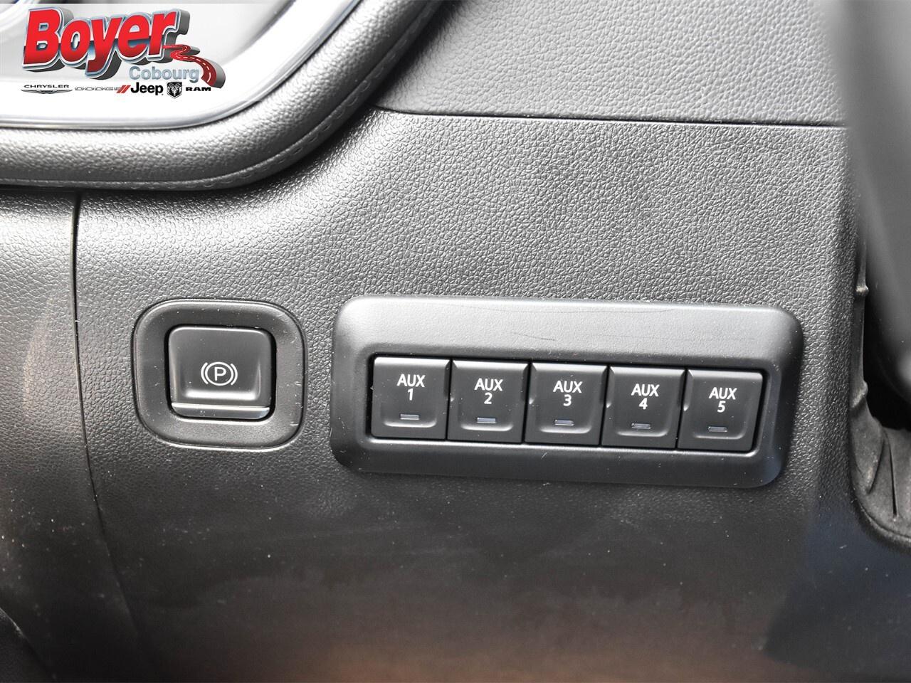2023 Chevrolet Silverado 3500HD 4WD Crew Cab Standard Box LT Photo