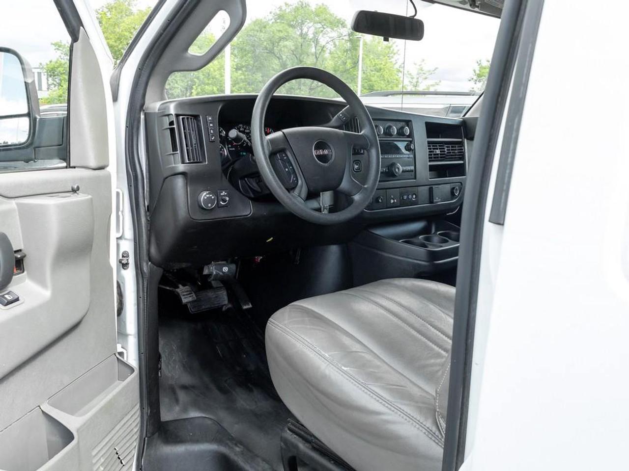 2024 GMC Savana 2500 Work Van Rear-Wheel Drive Extended Cargo Van Photo