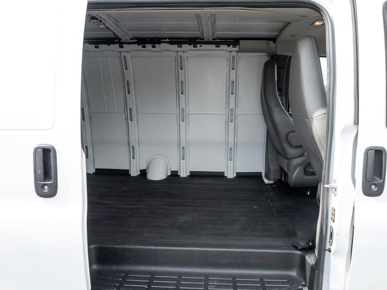 2024 GMC Savana 2500 Work Van Rear-Wheel Drive Extended Cargo Van Photo