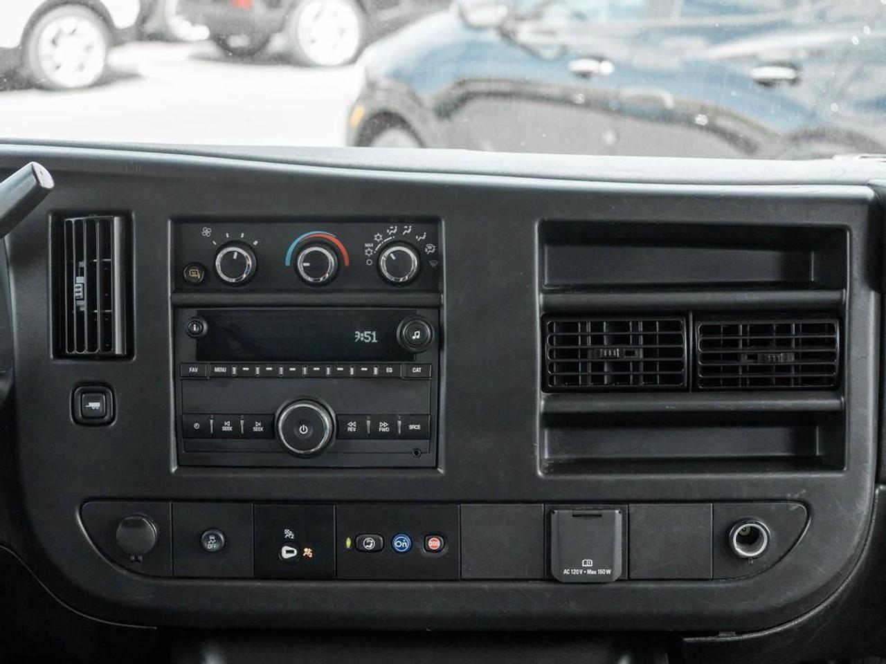 2024 GMC Savana 2500 Work Van Rear-Wheel Drive Extended Cargo Van Photo
