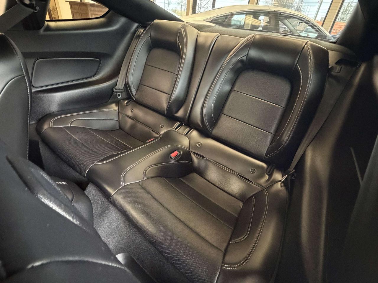 2021 Ford Mustang GT Premium HEATED/COOLED SEATS/NAV CALL BELLEVILLE Photo