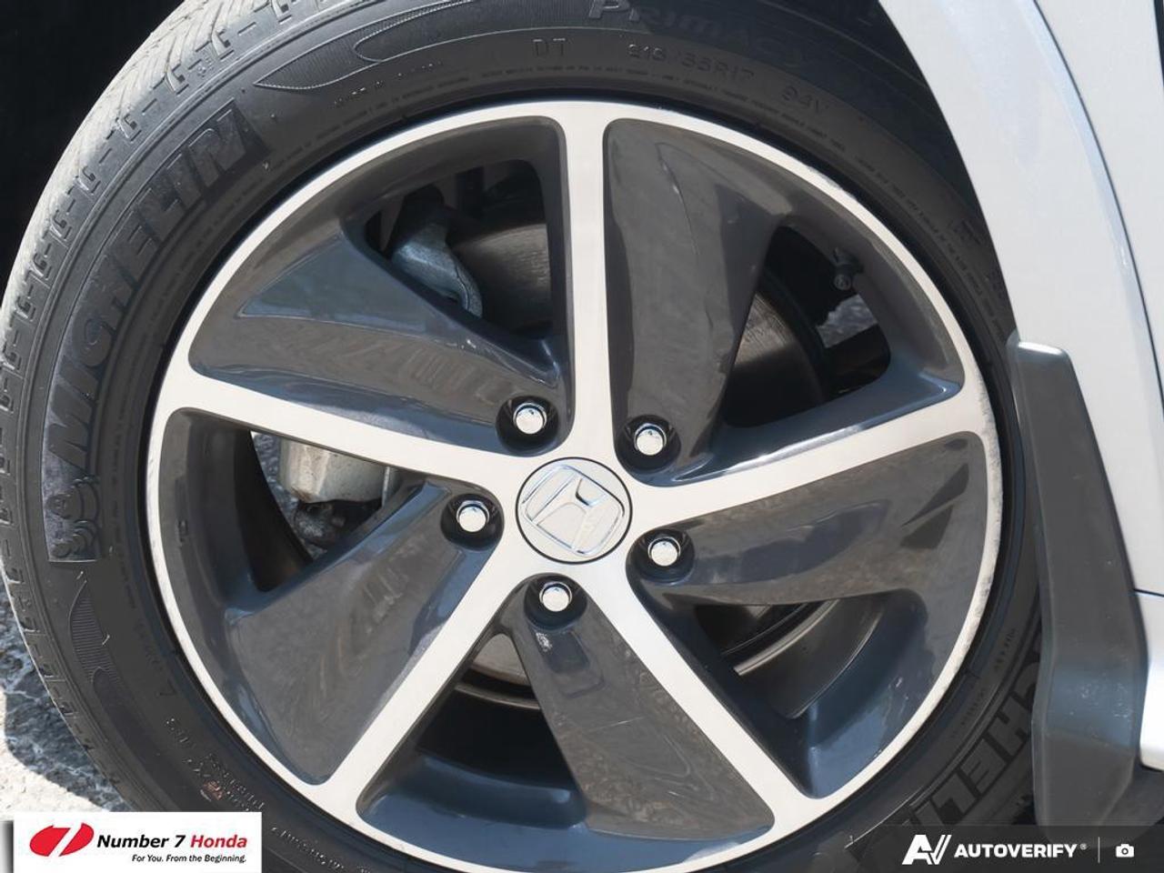 2019 Honda HR-V Touring *NO REPORTED ACCIDENTS*ONE OWNER Photo